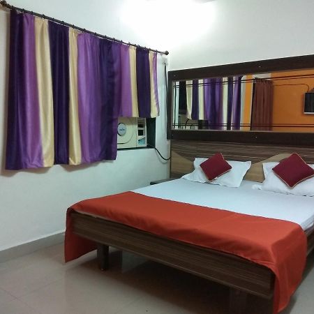 Hotel Shiva Panvel Buitenkant foto