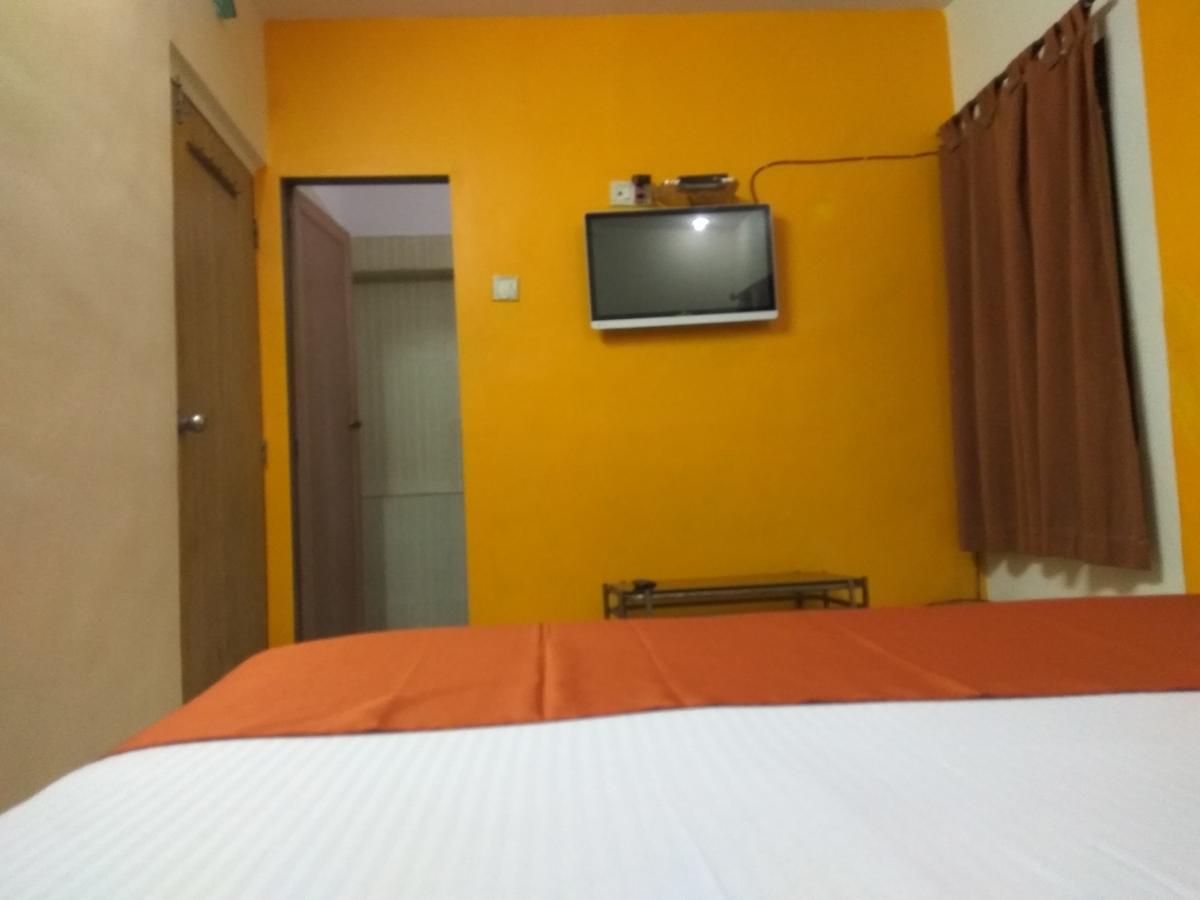 Hotel Shiva Panvel Buitenkant foto